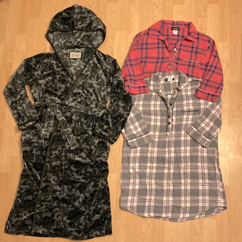 Womens Robe and Nightgown set